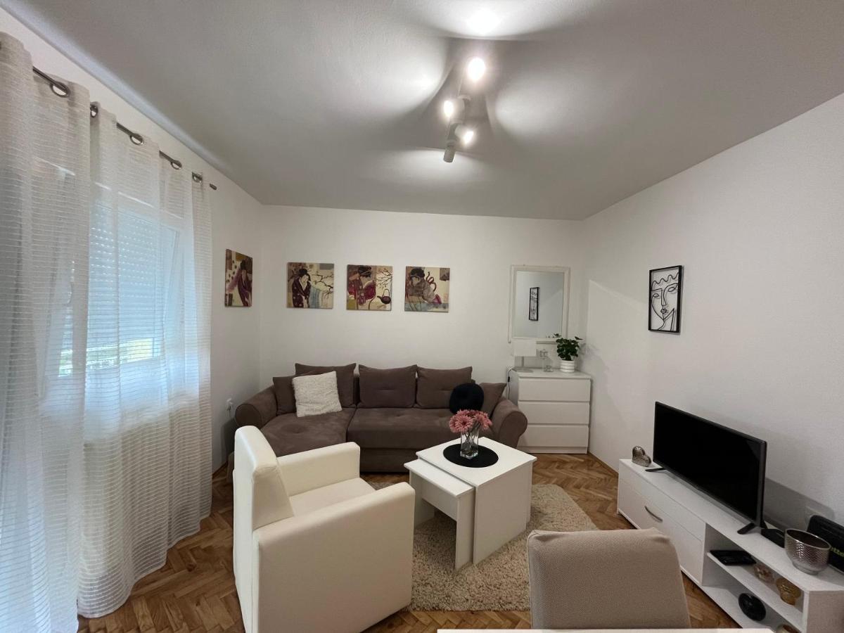 Apartment Sophie Νόβι Σαντ Εξωτερικό φωτογραφία