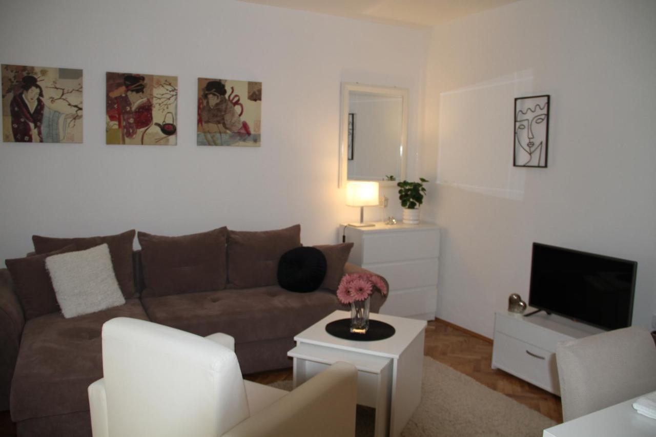 Apartment Sophie Νόβι Σαντ Εξωτερικό φωτογραφία